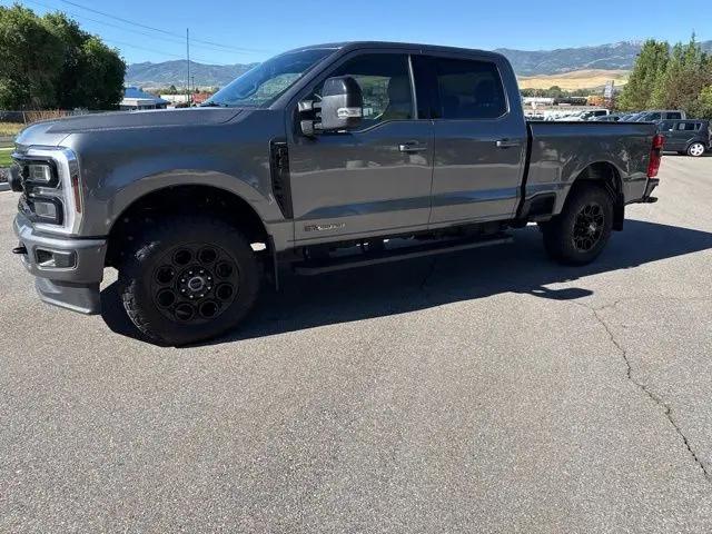 2025 Ford F-350 LARIAT