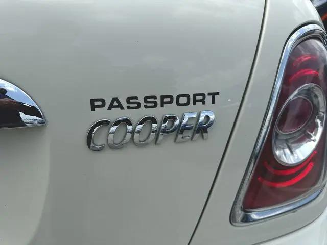 2012 MINI Cooper Cooper