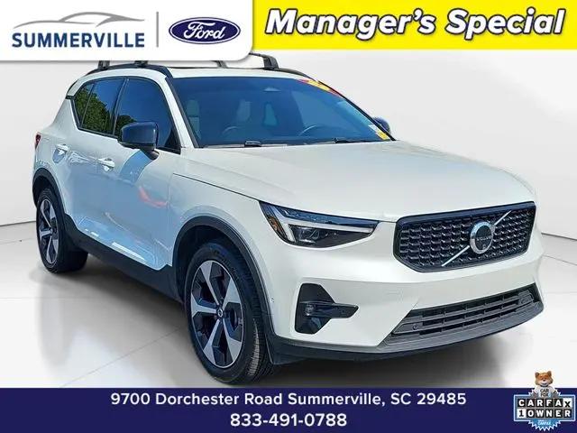 2025 Volvo XC40 B5 Plus Dark Theme for sale in Summerville, SC
