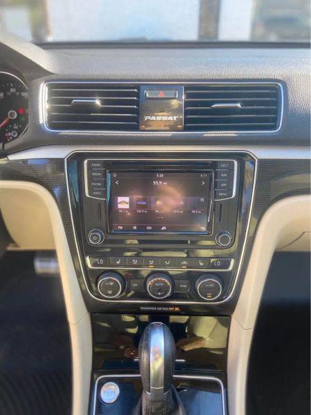 2019 Volkswagen Passat 2.0T SE R-Line