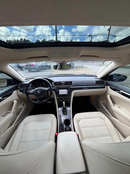 2019 Volkswagen Passat 2.0T SE R-Line