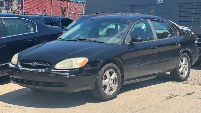 2003 Ford Taurus SE for sale in Madison Heights, MI