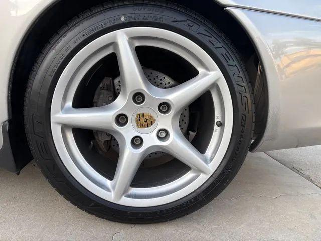 2002 Porsche 911 Carrera