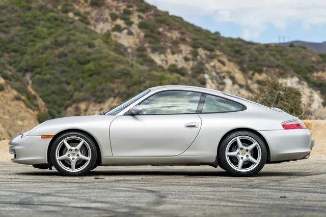 2002 Porsche 911 Carrera