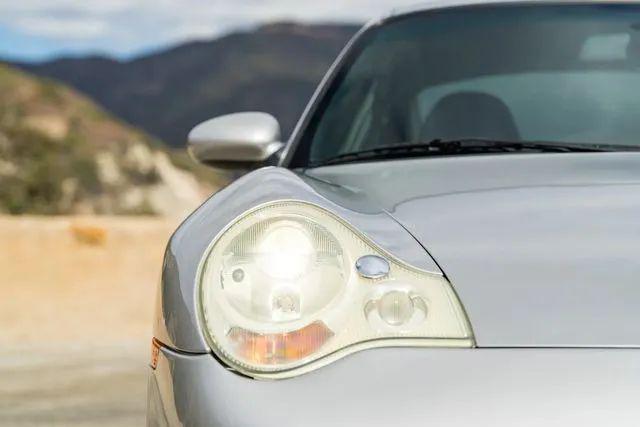 2002 Porsche 911 Carrera