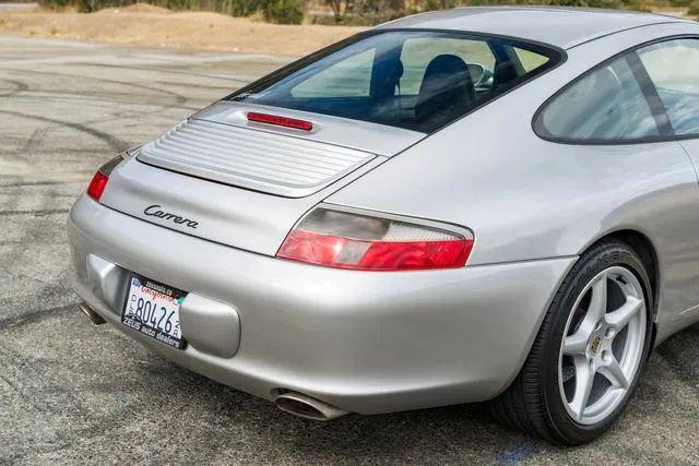 2002 Porsche 911 Carrera
