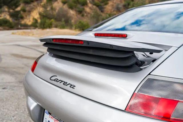 2002 Porsche 911 Carrera