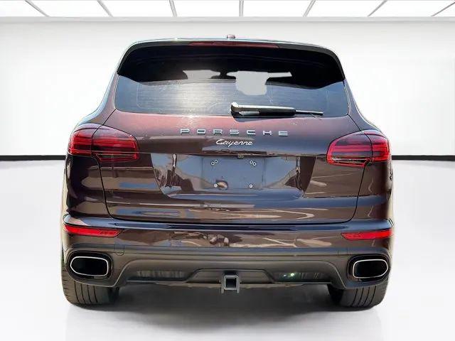 2016 Porsche Cayenne Base