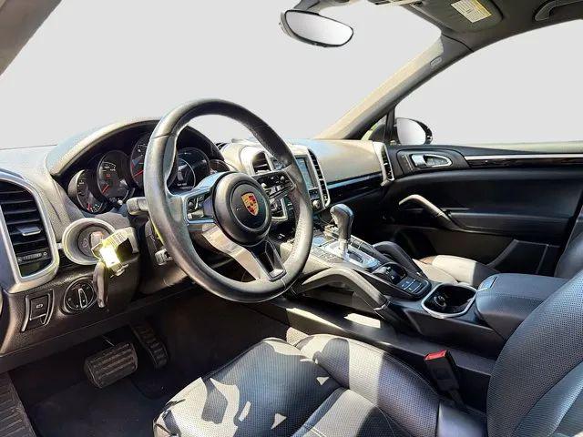 2016 Porsche Cayenne Base