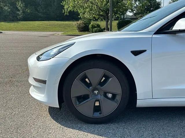 2021 Tesla Model 3 Standard Range Plus Rear-Wheel Drive