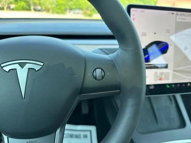 2021 Tesla Model 3 Standard Range Plus Rear-Wheel Drive