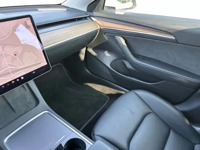 2021 Tesla Model 3 Standard Range Plus Rear-Wheel Drive