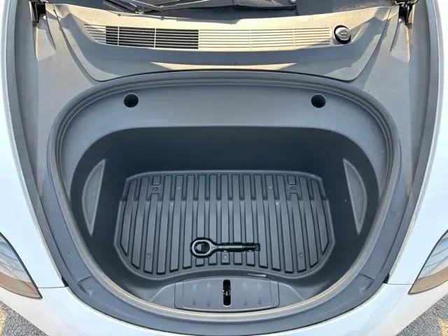 2021 Tesla Model 3 Standard Range Plus Rear-Wheel Drive