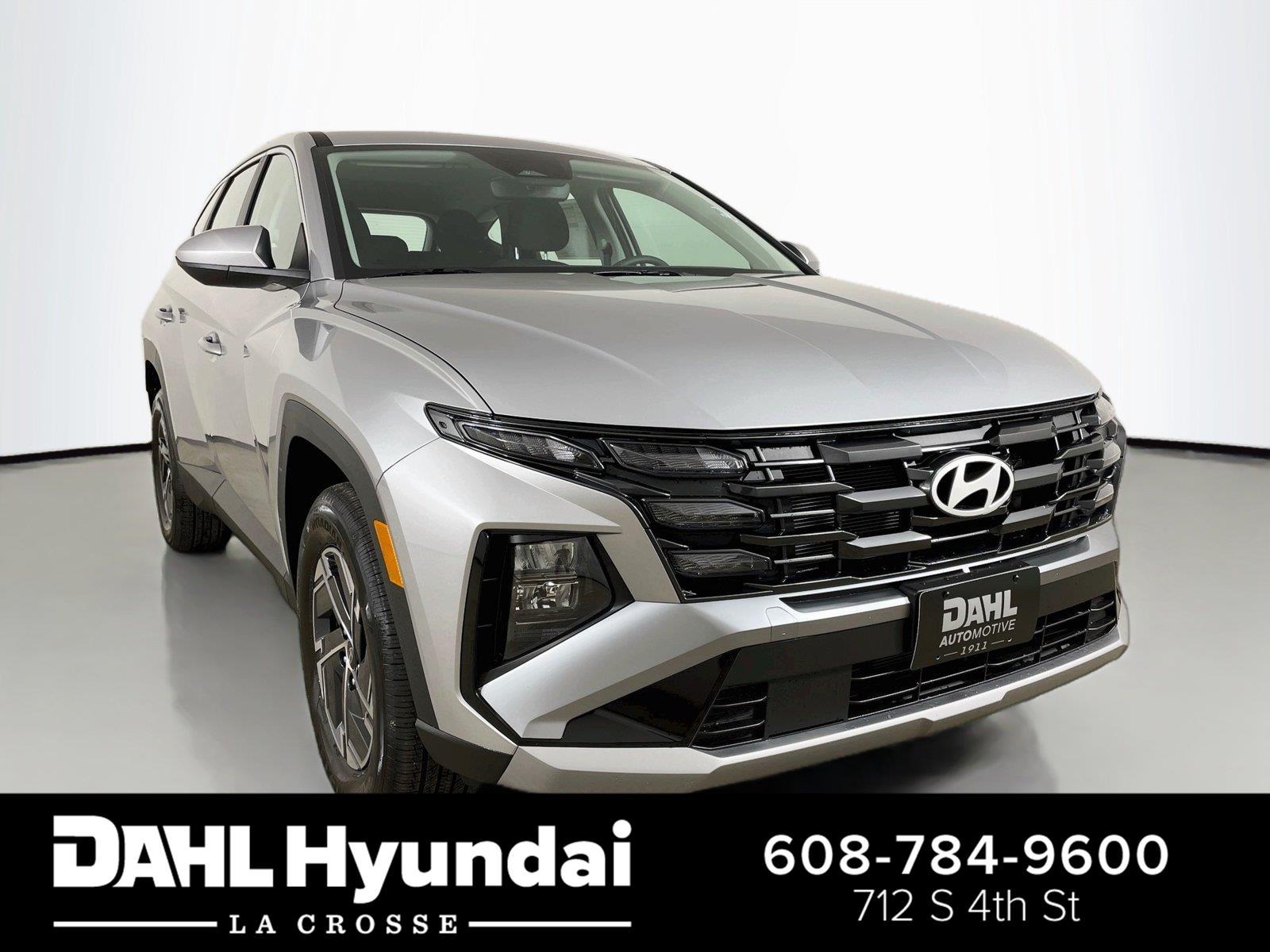 2026 Hyundai Tucson Hybrid Blue SE