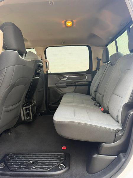 2019 Ram 1500 Big Horn/Lone Star Crew Cab 4x4 5'7" Box