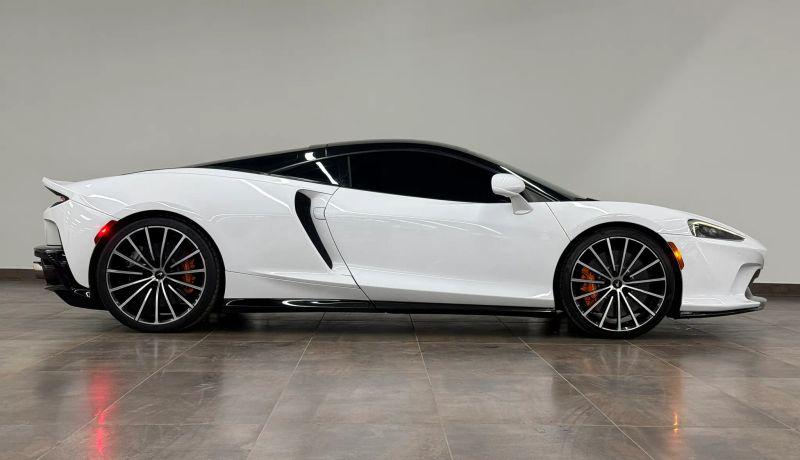 2023 McLaren GT Base