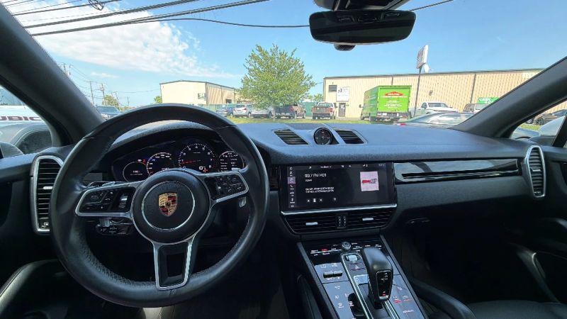 2020 Porsche Cayenne Base
