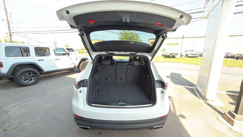 2020 Porsche Cayenne Base