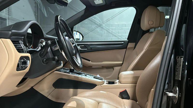 2021 Porsche Macan S