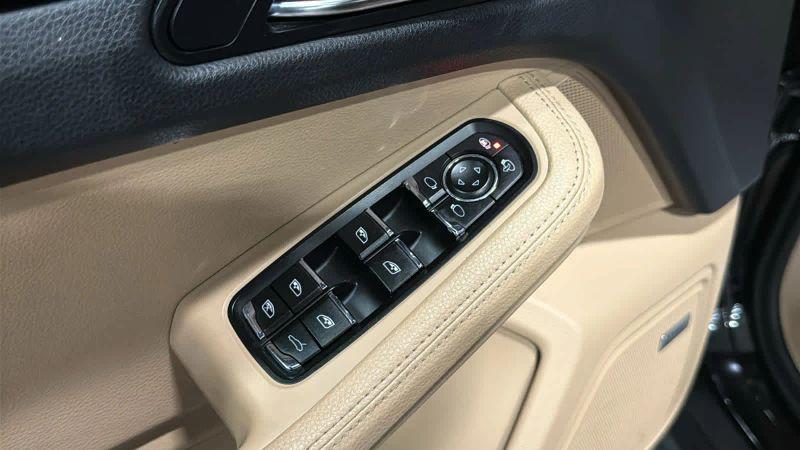 2021 Porsche Macan S