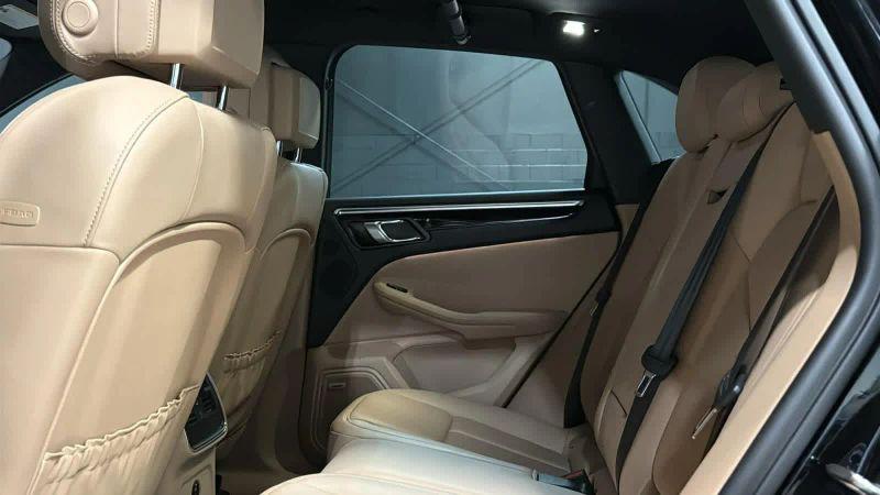 2021 Porsche Macan S