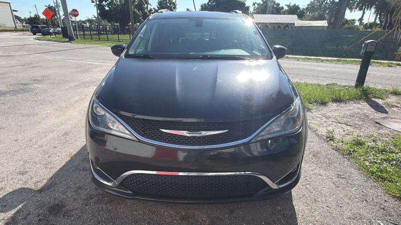 2020 Chrysler Pacifica Touring L for sale in Fort Myers, FL