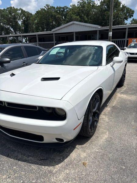 2015 Dodge Challenger SXT
