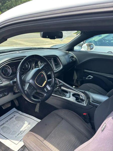 2015 Dodge Challenger SXT