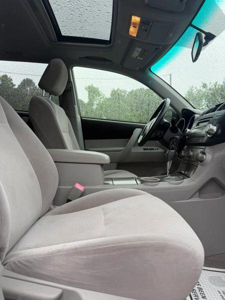 2009 Toyota Highlander Base