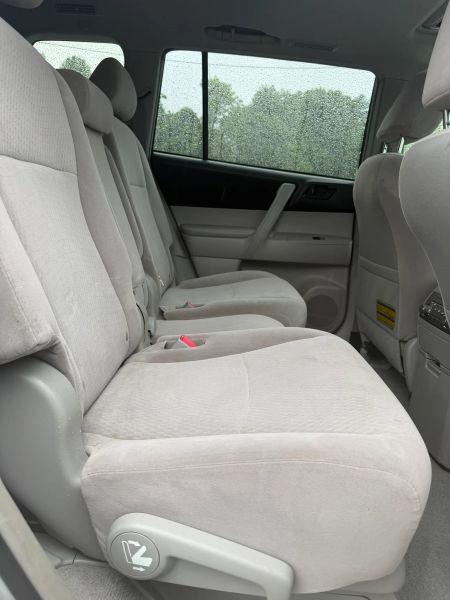 2009 Toyota Highlander Base
