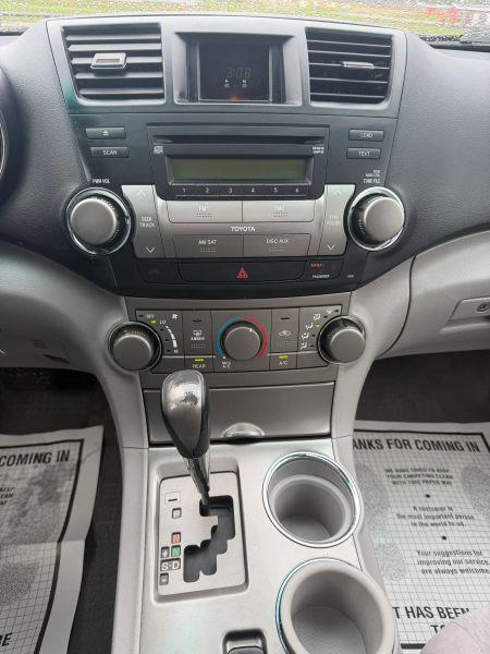 2009 Toyota Highlander Base
