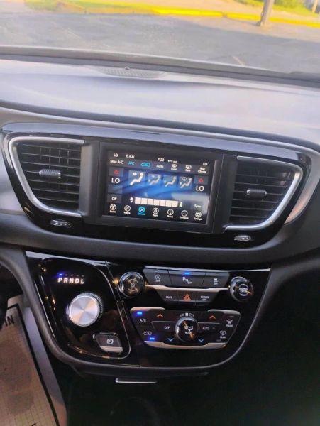 2018 Chrysler Pacifica Touring Plus