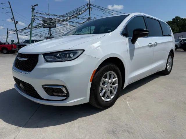 2025 Chrysler Pacifica Select for sale in Porter, TX