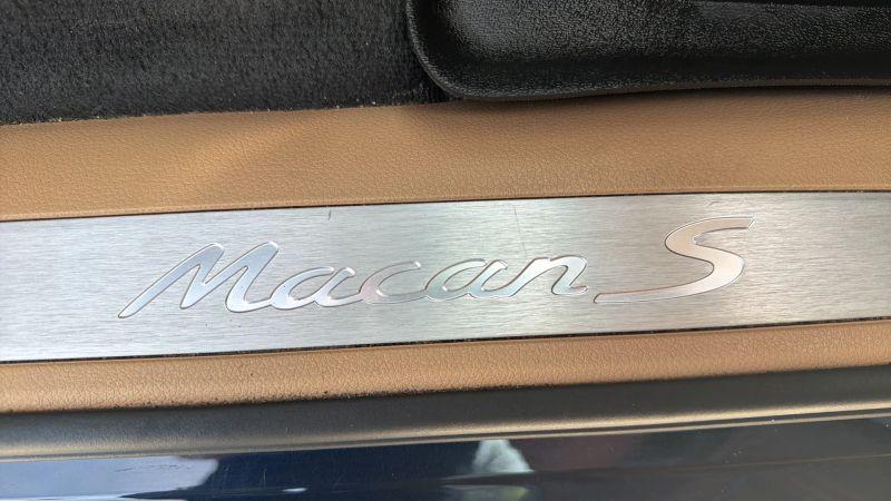 2017 Porsche Macan S