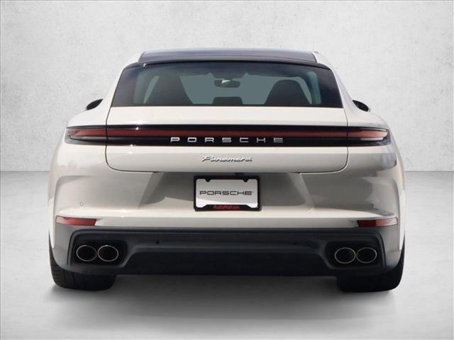 2026 Porsche Panamera RWD