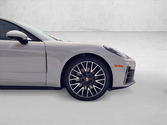 2026 Porsche Panamera RWD