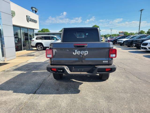 2023 Jeep Gladiator Overland