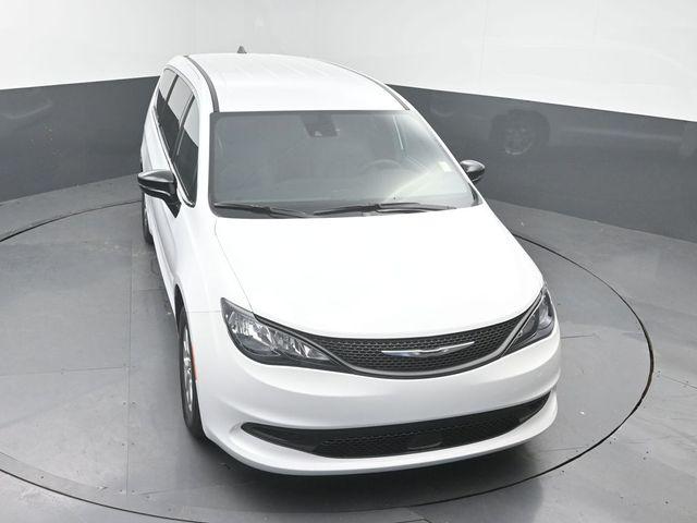 2027 Chrysler Pacifica LX