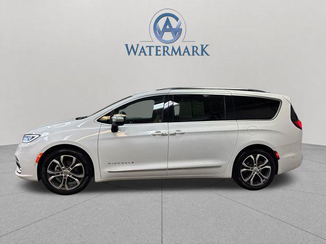 2025 Chrysler Pacifica Pinnacle