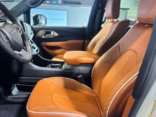 2025 Chrysler Pacifica Pinnacle