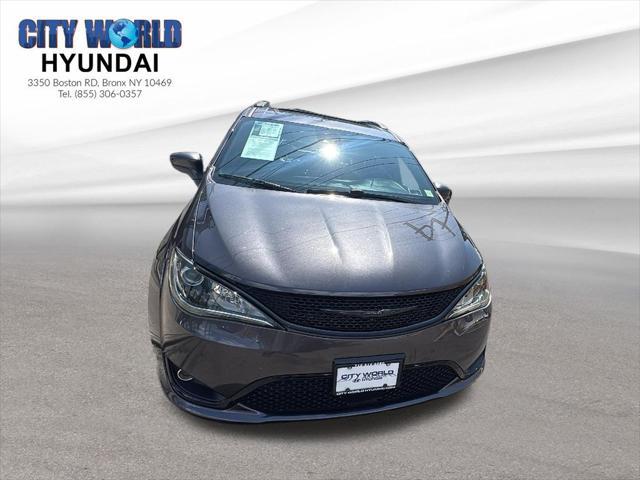 2020 Chrysler Pacifica AWD Launch Edition