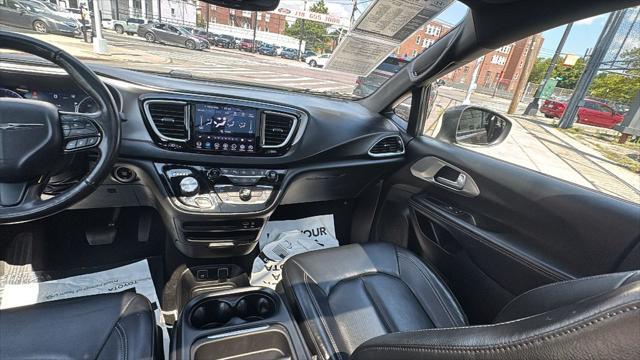 2020 Chrysler Pacifica AWD Launch Edition