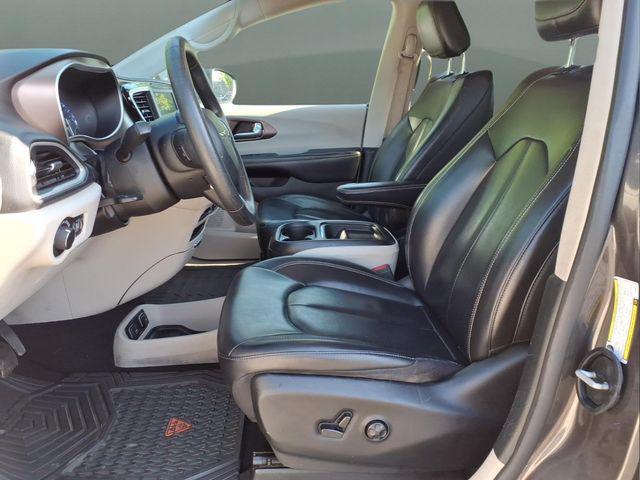2020 Chrysler Voyager LXI