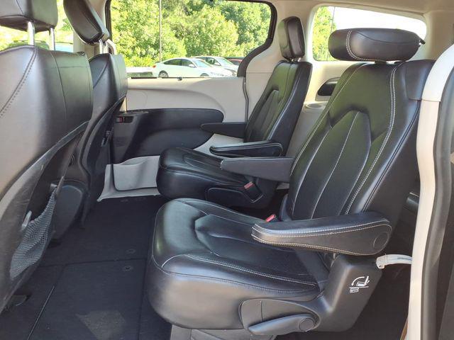 2020 Chrysler Voyager LXI