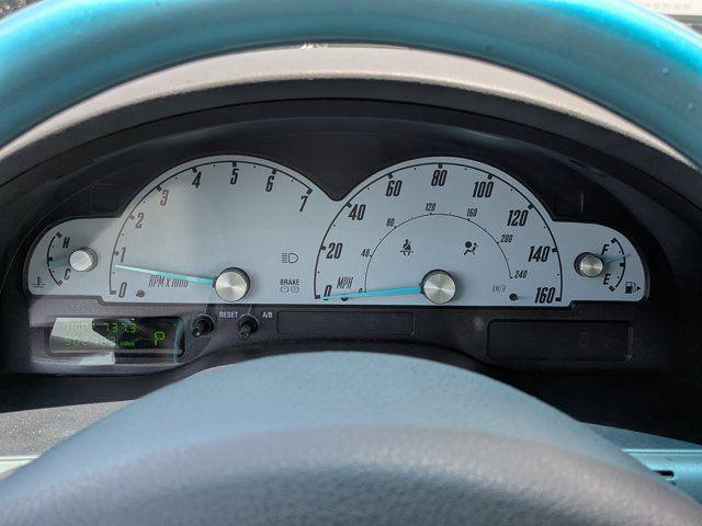 2002 Ford Thunderbird Base
