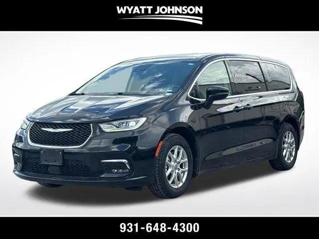 2023 Chrysler Pacifica Touring L for sale in Clarksville, TN
