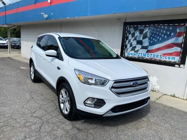 2019 Ford Escape SE for sale in DETROIT, MI