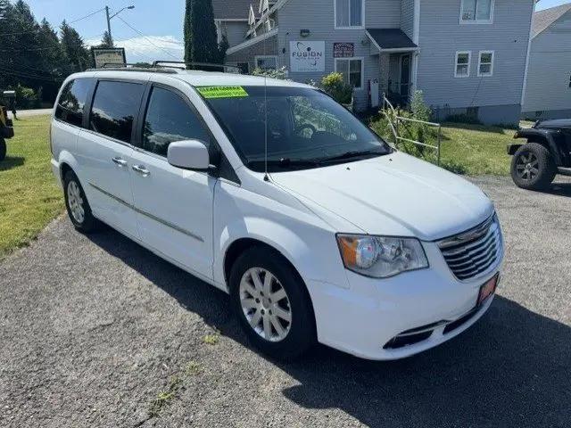 2016 Chrysler Town & Country Touring for sale in Spencerport, NY