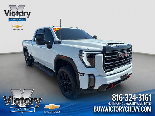 2024 GMC Sierra 2500HD 4WD Crew Cab Standard Bed AT4 for sale in Savannah, MO