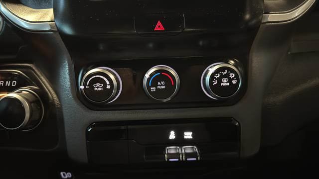 2021 Ram 1500 Big Horn Crew Cab 4x4 57 Box